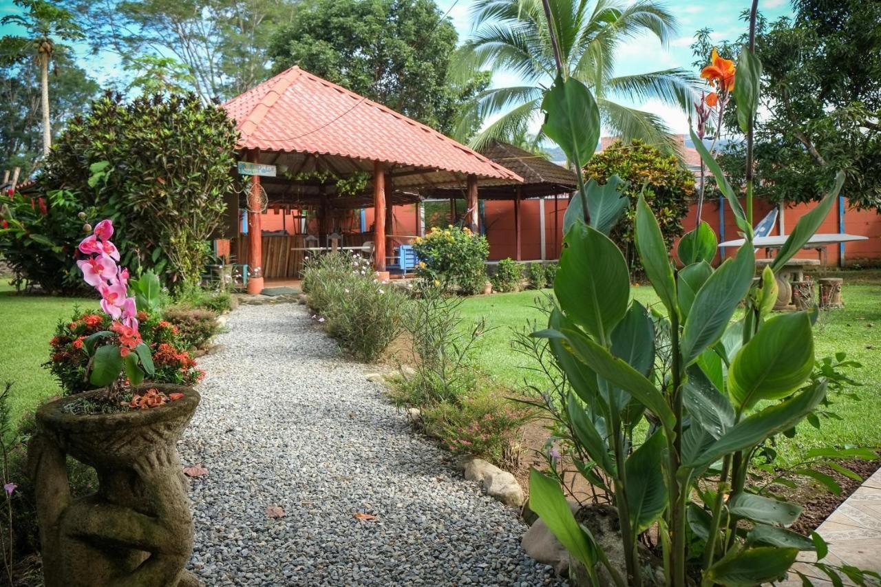 Yubarta Lodge 우비타 외부 사진