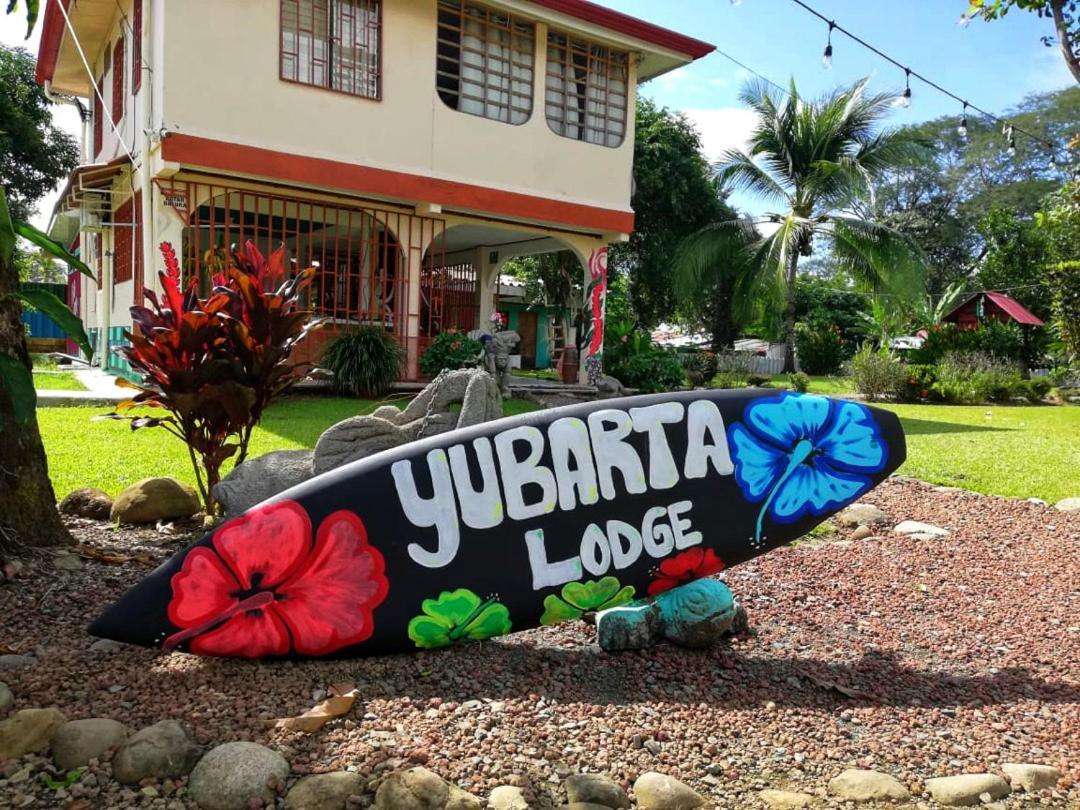 Yubarta Lodge 우비타 외부 사진